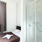 Le Paris Brest Hotel *