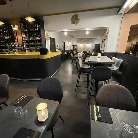 Le Paris Brest Hotel