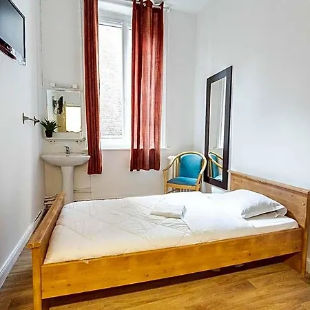 Hotell Le Paris Brest Lens