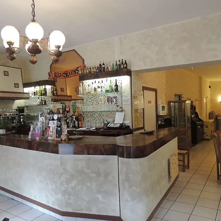 Le Paris Brest فندق لونس