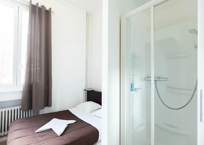 Le Paris Brest Hotel *